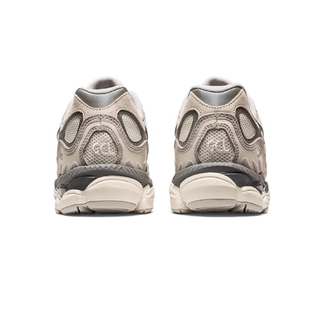 Asics gel creme grijs