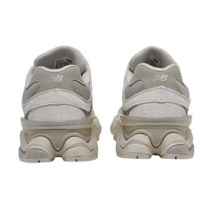 New balance 9060 licht grijs beige